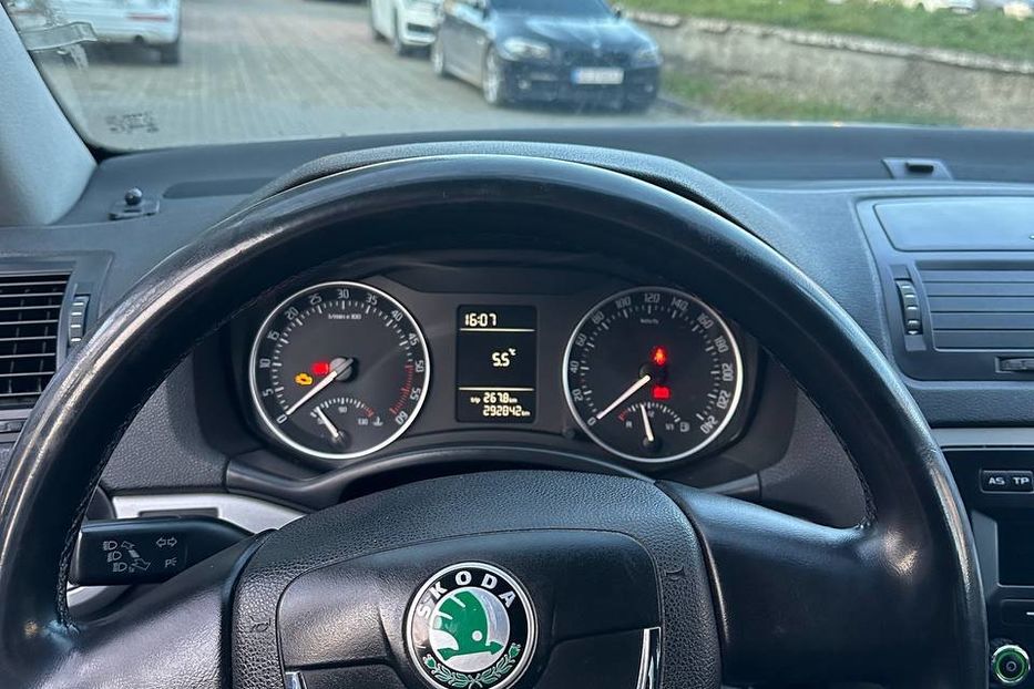 Продам Skoda Octavia 2011 года в Черновцах