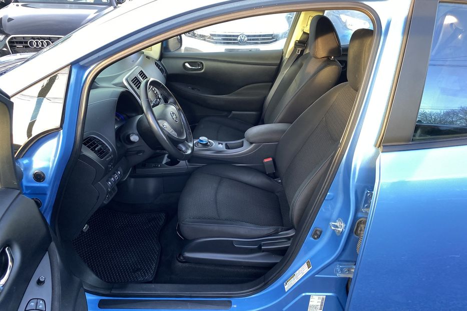 Продам Nissan Leaf 2014 года в Луцке