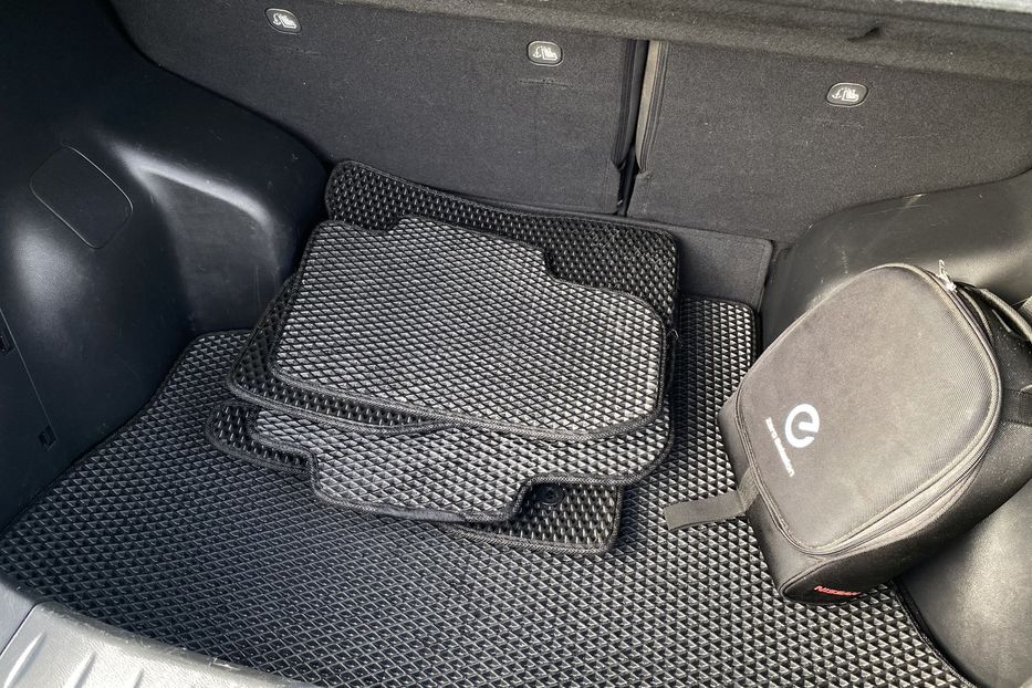 Продам Nissan Leaf 2014 года в Луцке