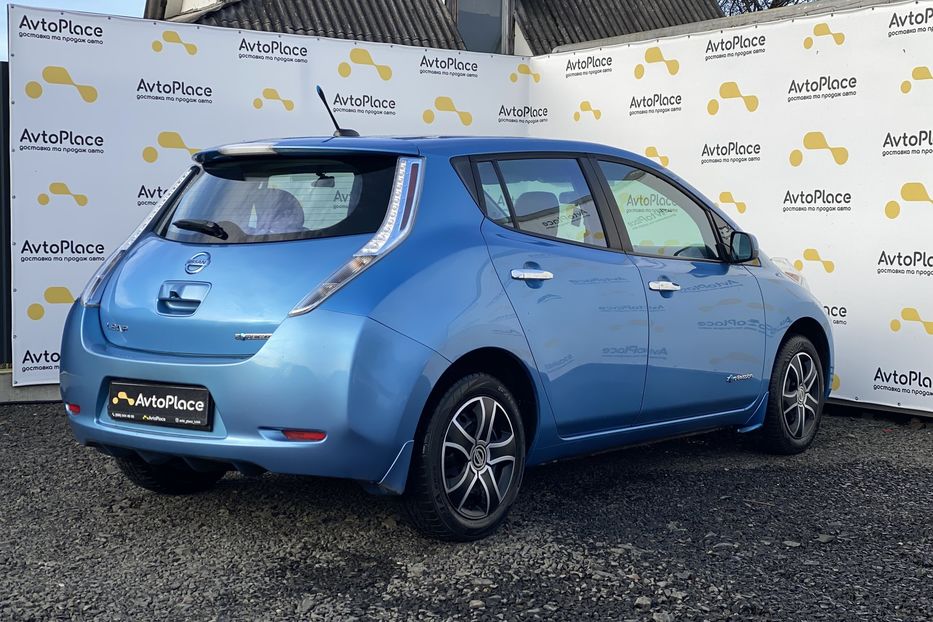 Продам Nissan Leaf 2014 года в Луцке
