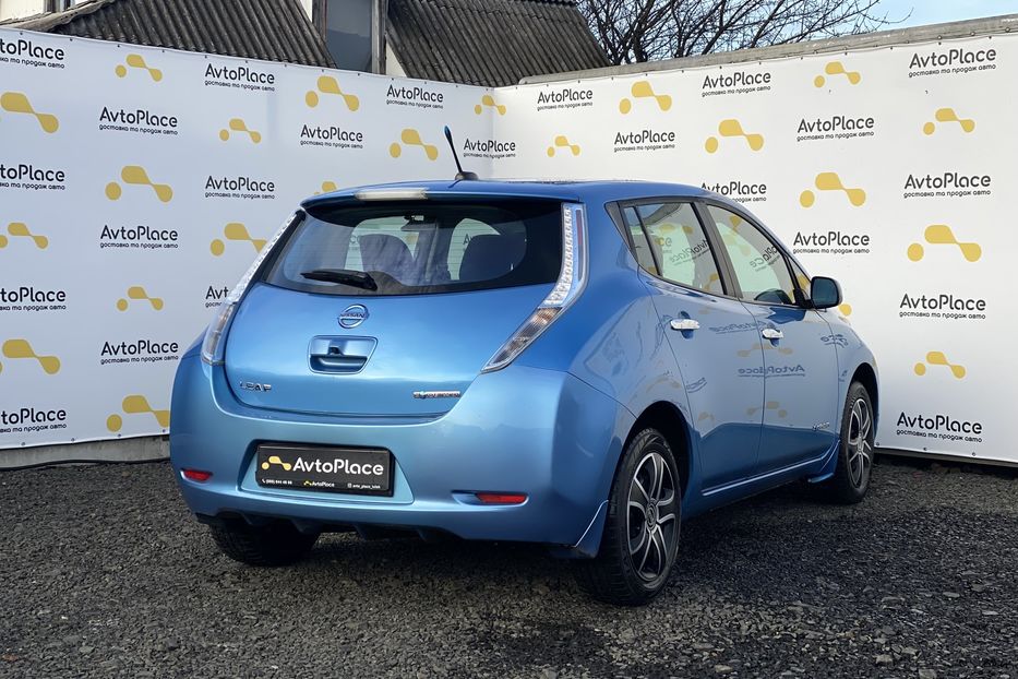 Продам Nissan Leaf 2014 года в Луцке