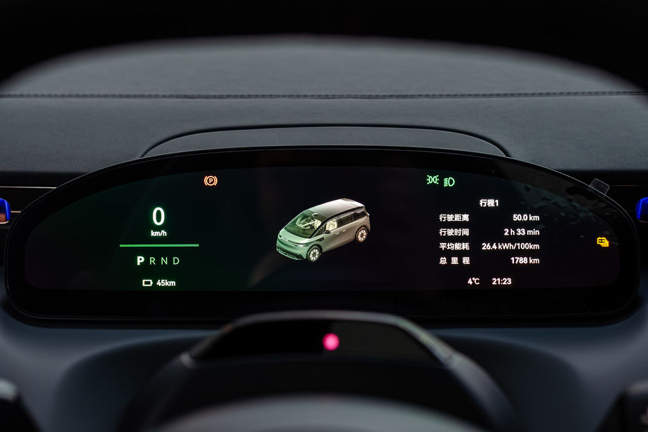 Продам Tesla Model Y ZEEKR MIX 102kWt 2024 года в Киеве