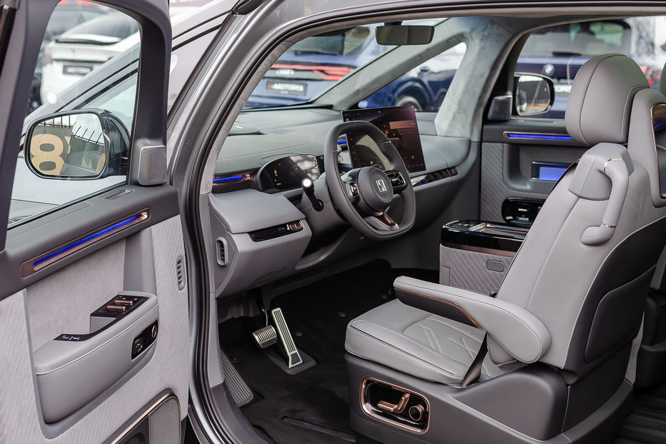 Продам Tesla Model Y ZEEKR MIX 102kWt 2024 года в Киеве