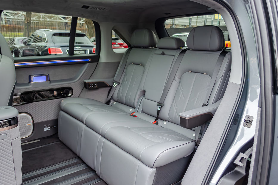 Продам Tesla Model Y ZEEKR MIX 102kWt 2024 года в Киеве