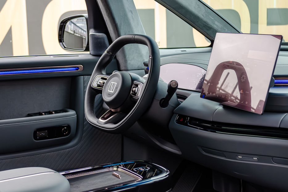 Продам Tesla Model Y ZEEKR MIX 102kWt 2024 года в Киеве