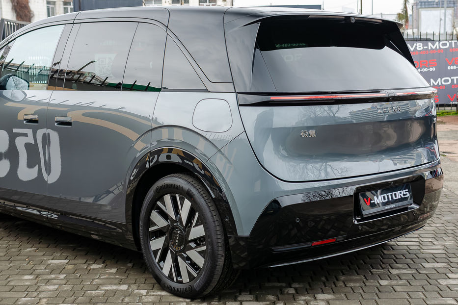 Продам Tesla Model Y ZEEKR MIX 102kWt 2024 года в Киеве