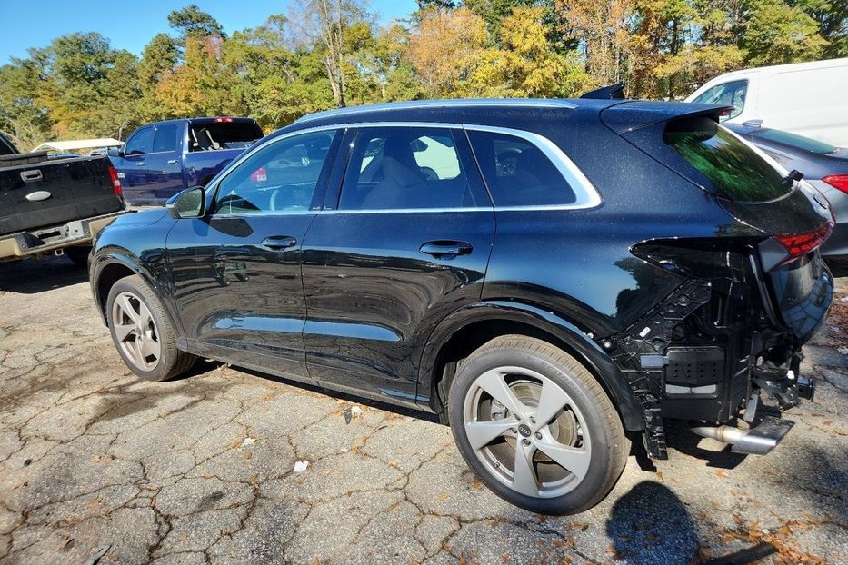 Продам Audi Q5 Premium Plus 2025 года в Черновцах