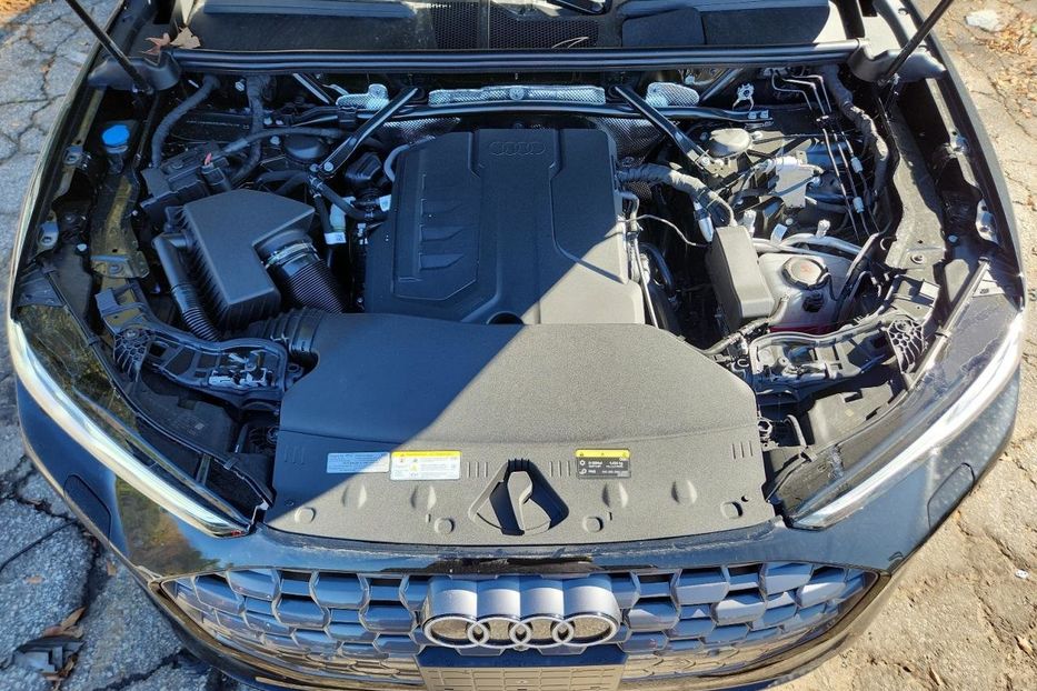 Продам Audi Q5 Premium Plus 2025 года в Черновцах