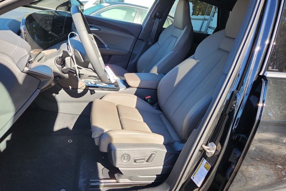 Продам Audi Q5 Premium Plus 2025 года в Черновцах