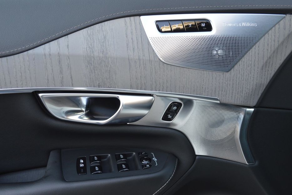 Продам Volvo XC90 2024 года в Одессе