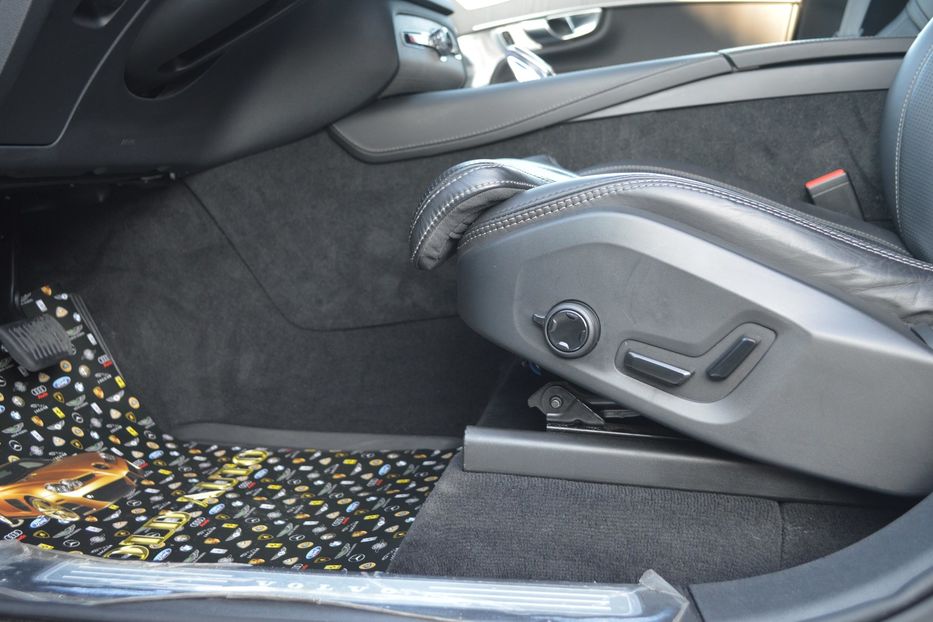 Продам Volvo XC90 2024 года в Одессе