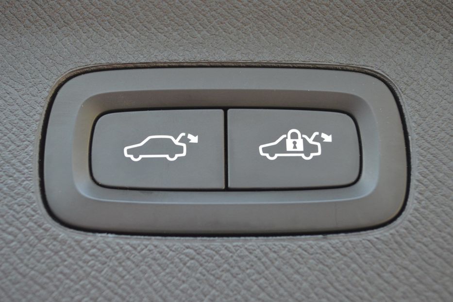 Продам Volvo XC90 2024 года в Одессе