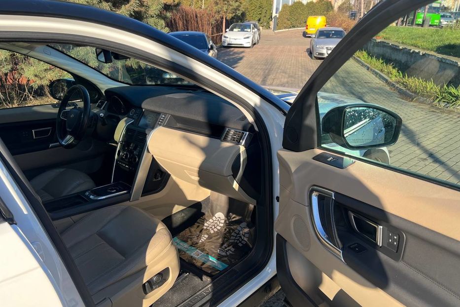 Продам Land Rover Discovery Sport HSE 2016 года в Черновцах