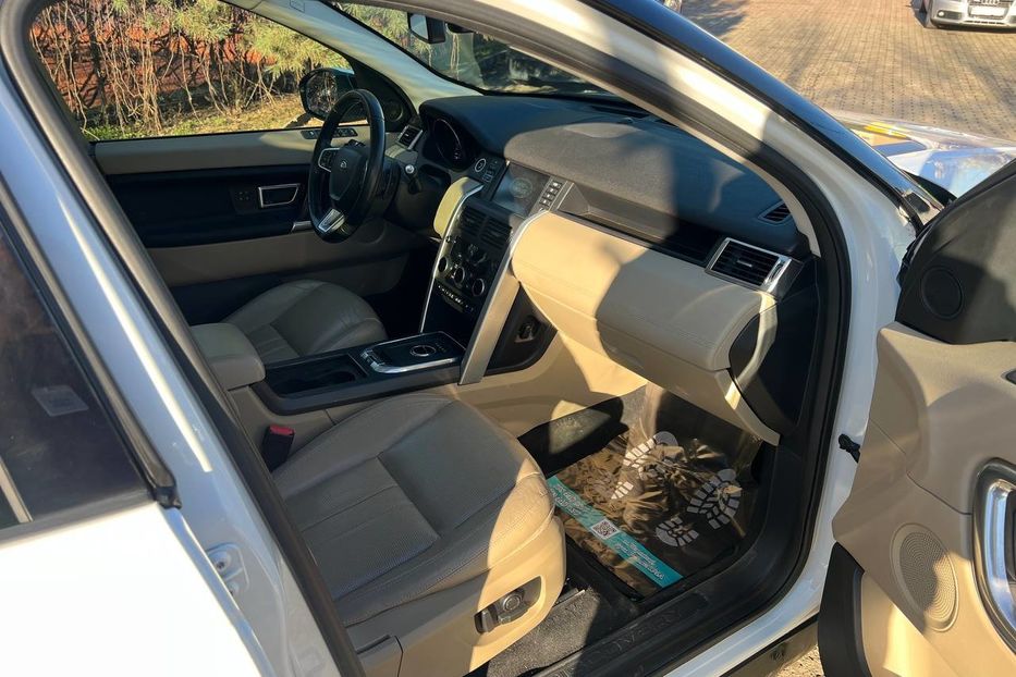 Продам Land Rover Discovery Sport HSE 2016 года в Черновцах