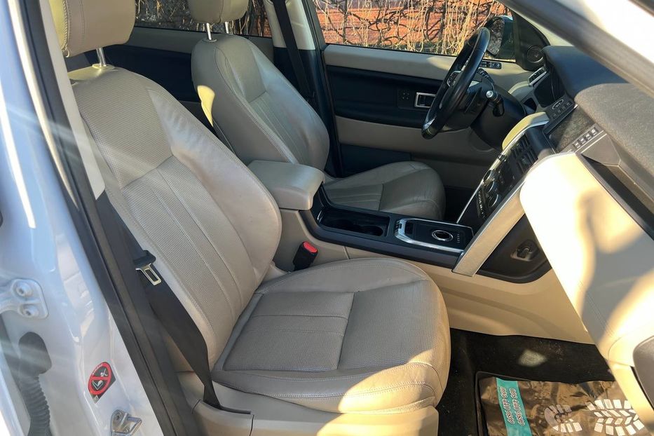 Продам Land Rover Discovery Sport HSE 2016 года в Черновцах