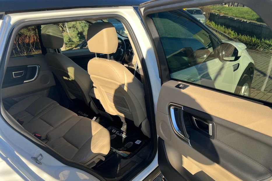 Продам Land Rover Discovery Sport HSE 2016 года в Черновцах