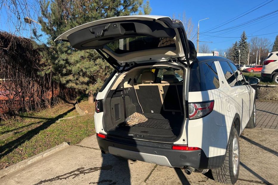 Продам Land Rover Discovery Sport HSE 2016 года в Черновцах