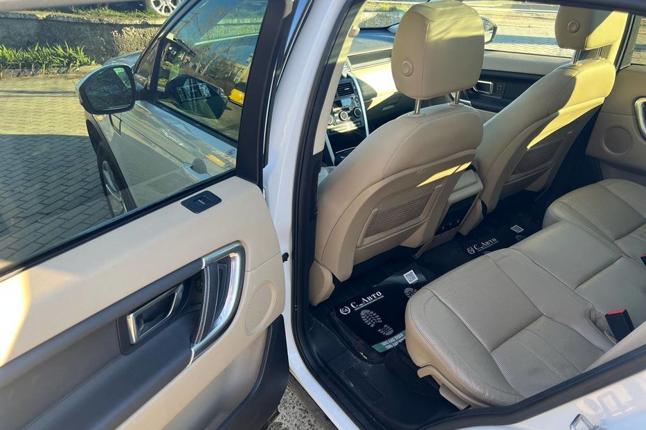 Продам Land Rover Discovery Sport HSE 2016 года в Черновцах