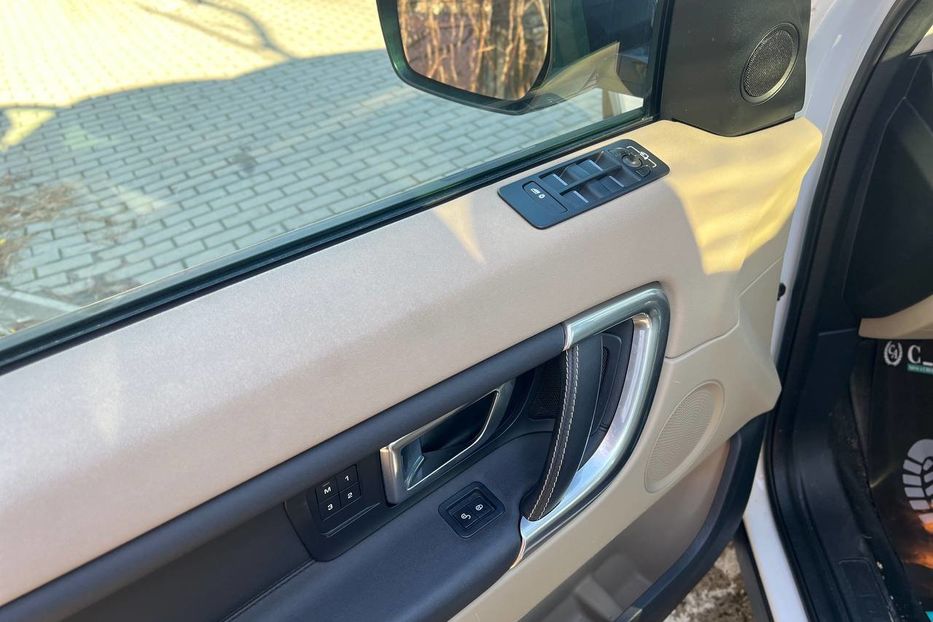 Продам Land Rover Discovery Sport HSE 2016 года в Черновцах