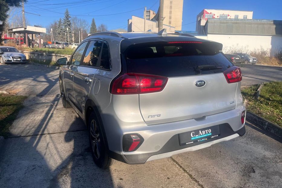 Продам Kia Niro 2020 года в Черновцах