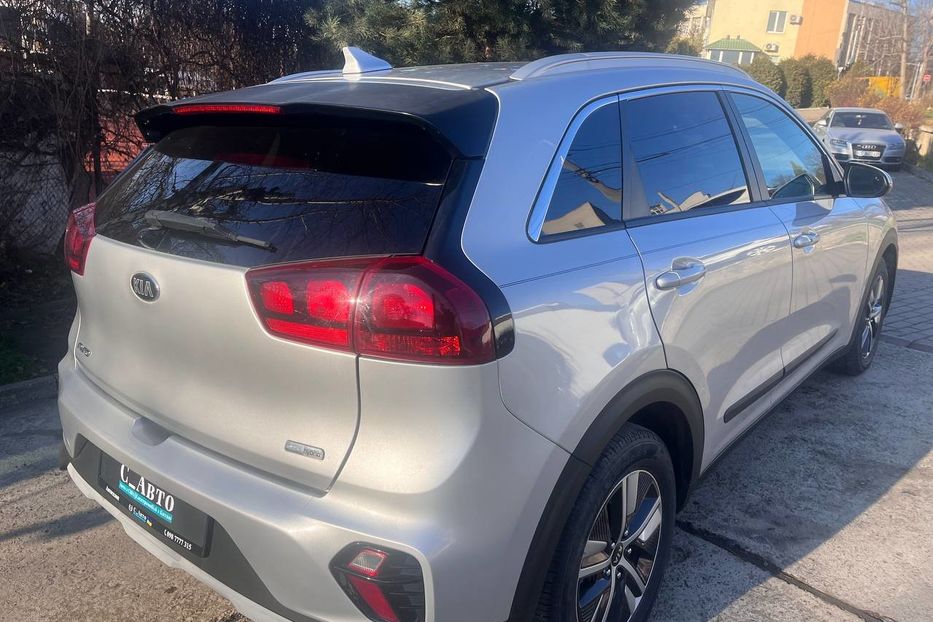 Продам Kia Niro 2020 года в Черновцах