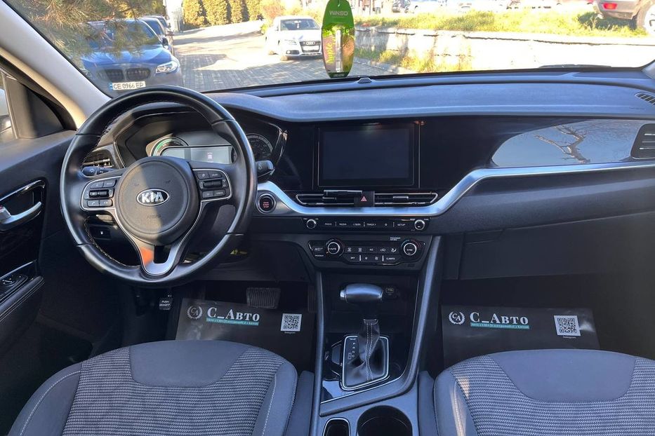 Продам Kia Niro 2020 года в Черновцах