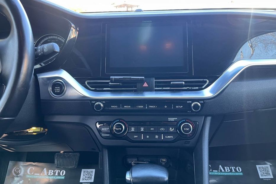 Продам Kia Niro 2020 года в Черновцах