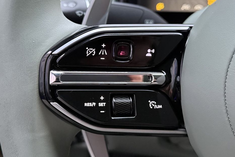 Продам Aston Martin DB9 DB12 2025 года в Киеве