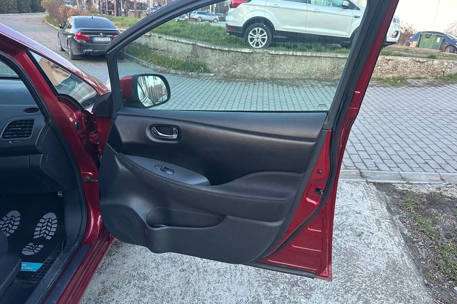Продам Nissan Leaf 2015 года в Черновцах