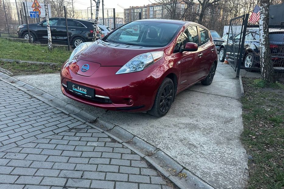 Продам Nissan Leaf 2015 года в Черновцах