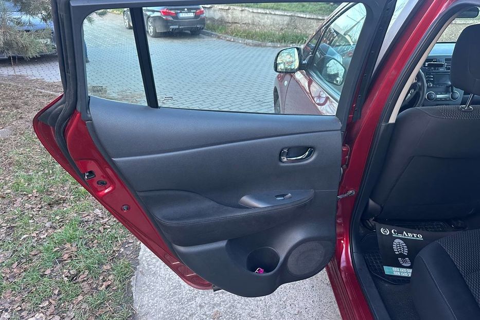 Продам Nissan Leaf 2015 года в Черновцах