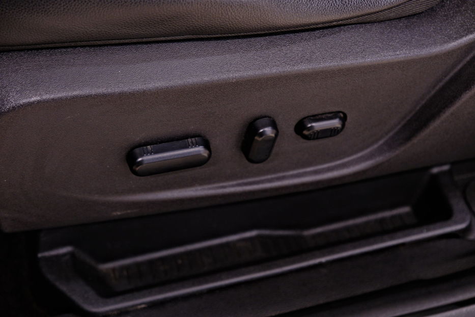 Продам Ford C-Max Plug-in-Hybrid 2014 года в Одессе