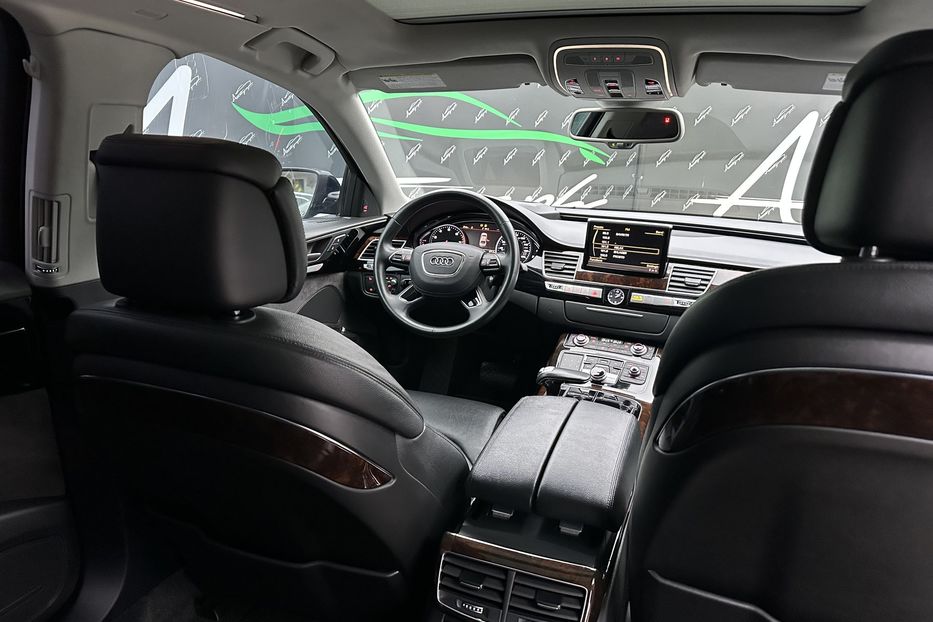 Продам Audi A8 Long TFSI Quattro 2017 года в Киеве