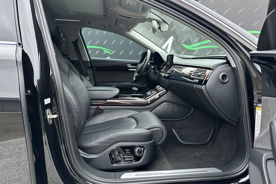 Продам Audi A8 Long TFSI Quattro 2017 года в Киеве