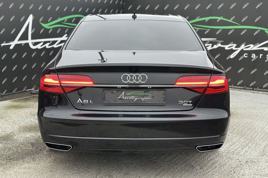Продам Audi A8 Long TFSI Quattro 2017 года в Киеве