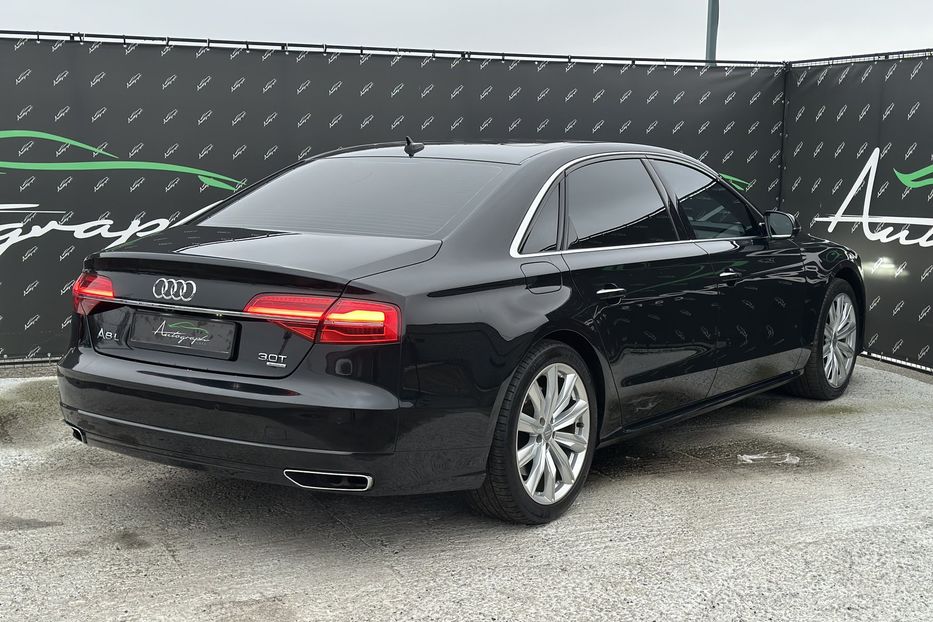 Продам Audi A8 Long TFSI Quattro 2017 года в Киеве