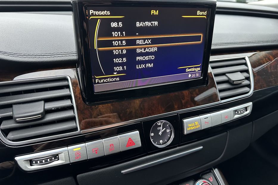 Продам Audi A8 Long TFSI Quattro 2017 года в Киеве