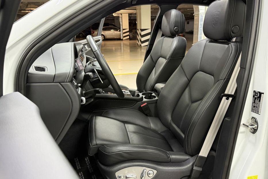 Продам Porsche Macan S 2023 года в Киеве