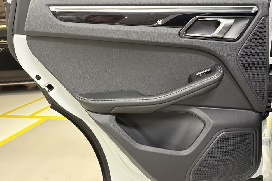 Продам Porsche Macan S 2023 года в Киеве