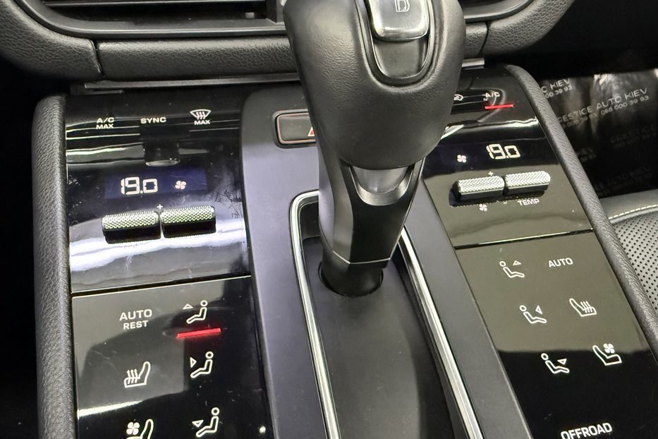 Продам Porsche Macan S 2023 года в Киеве