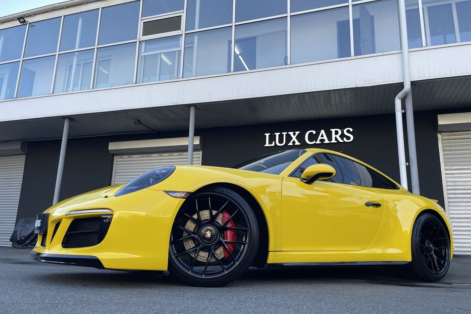 Продам Porsche 911 GTS 2017 года в Киеве