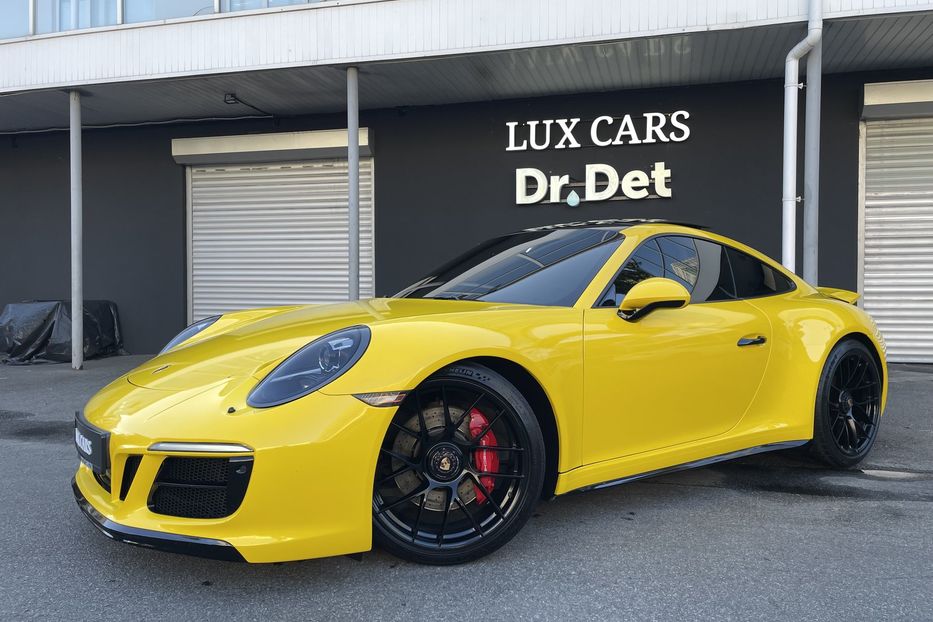 Продам Porsche 911 GTS 2017 года в Киеве