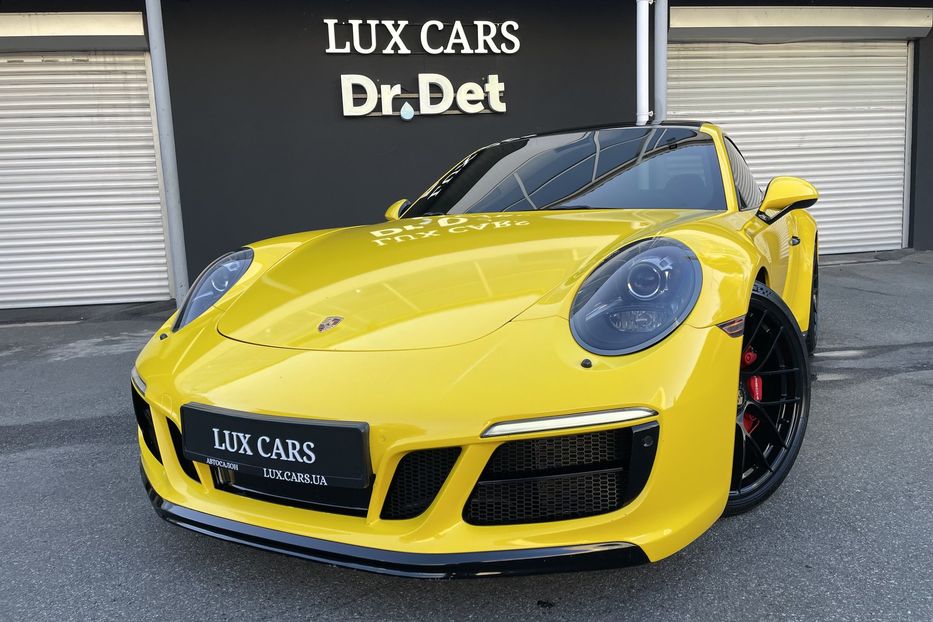 Продам Porsche 911 GTS 2017 года в Киеве