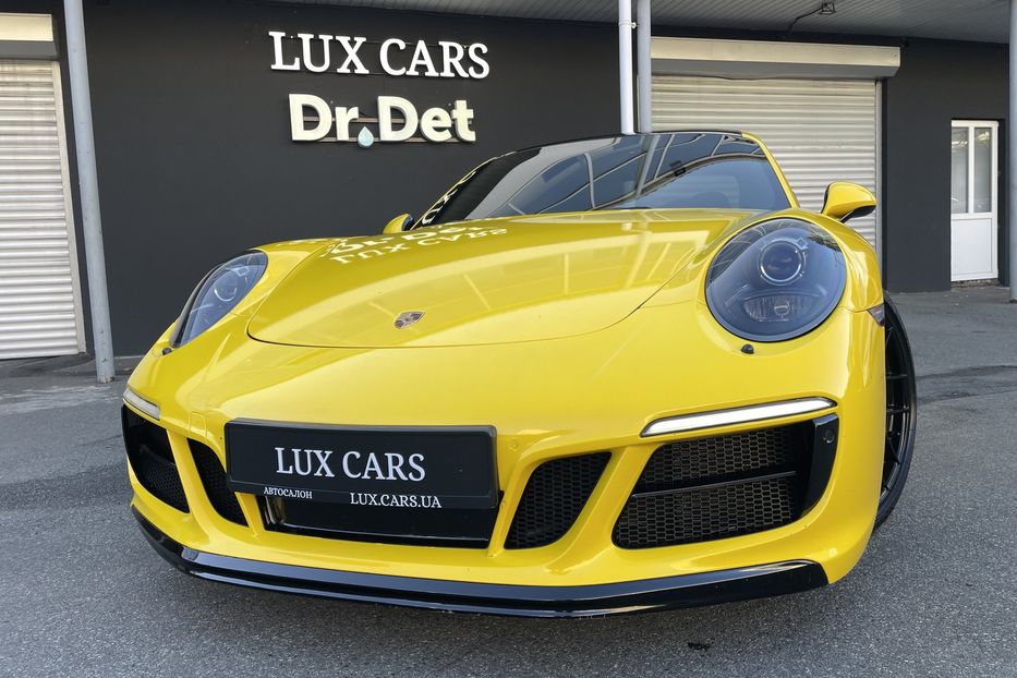 Продам Porsche 911 GTS 2017 года в Киеве
