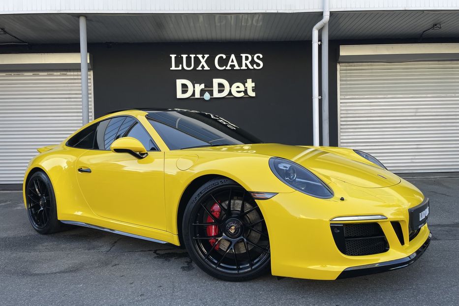 Продам Porsche 911 GTS 2017 года в Киеве
