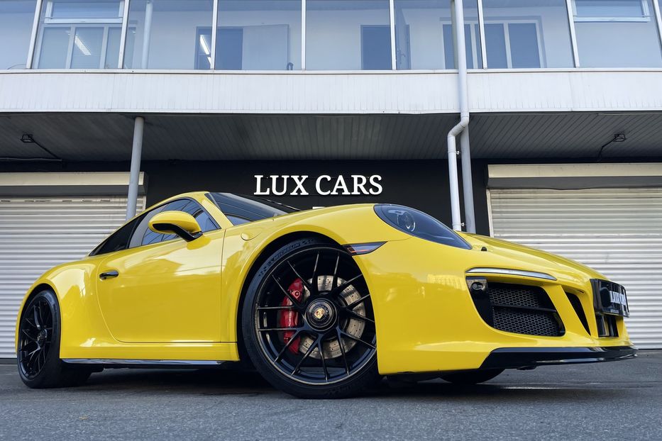 Продам Porsche 911 GTS 2017 года в Киеве