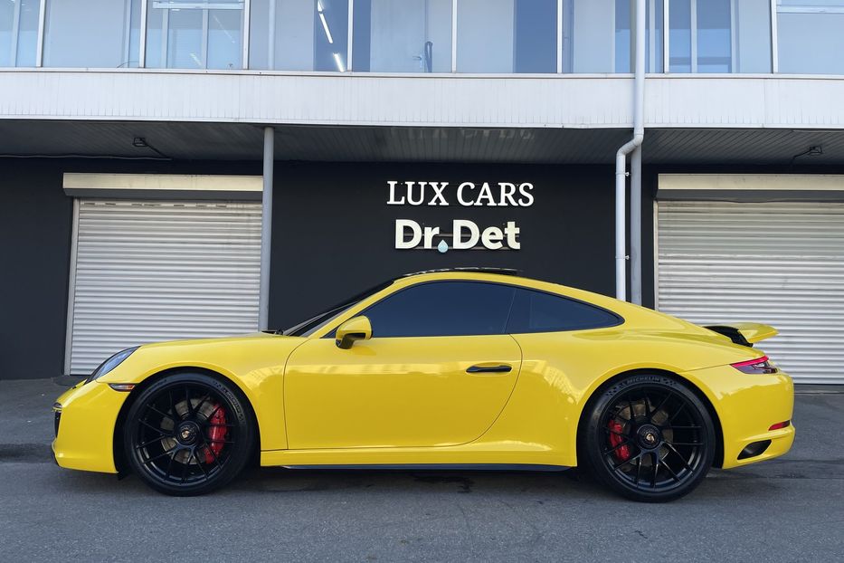 Продам Porsche 911 GTS 2017 года в Киеве