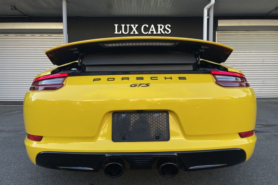 Продам Porsche 911 GTS 2017 года в Киеве
