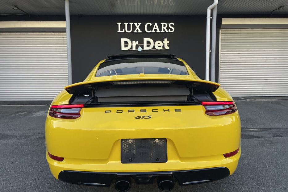 Продам Porsche 911 GTS 2017 года в Киеве