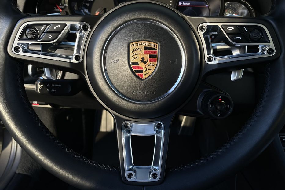 Продам Porsche 911 GTS 2017 года в Киеве